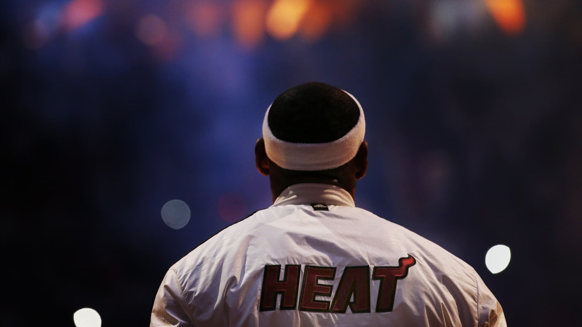 NBA爆冷连连：卫冕热门连败成焦点
